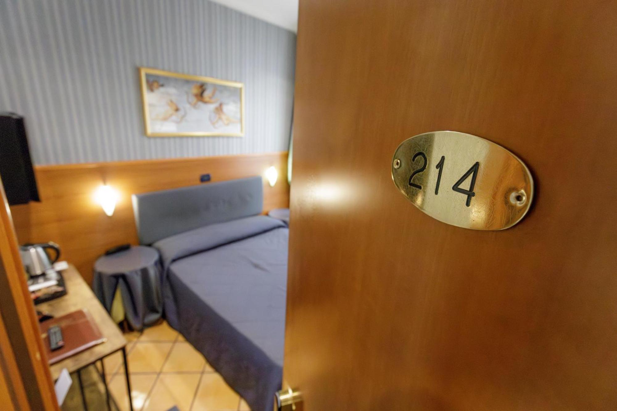 Hotel Lirico Roma Eksteriør bilde